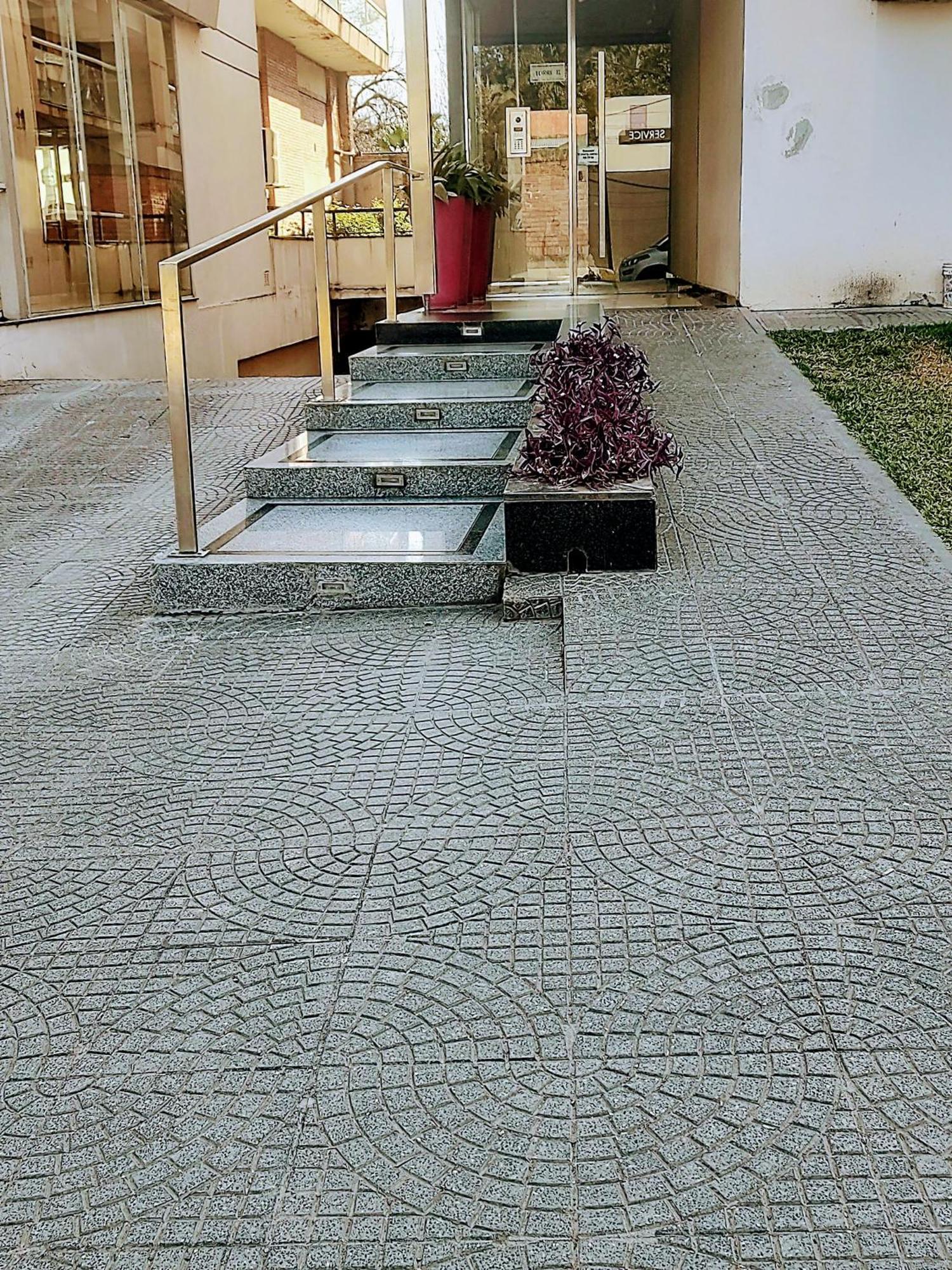 Avenida Aconquija Premium Yerba Buena